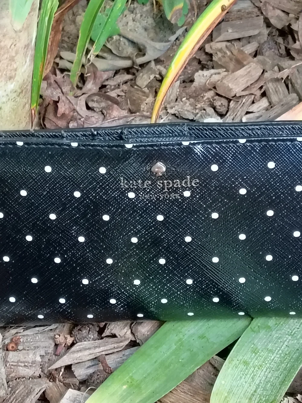 Kate Spade New York Brooks Drive Stacy Wallet With Storybook Lining